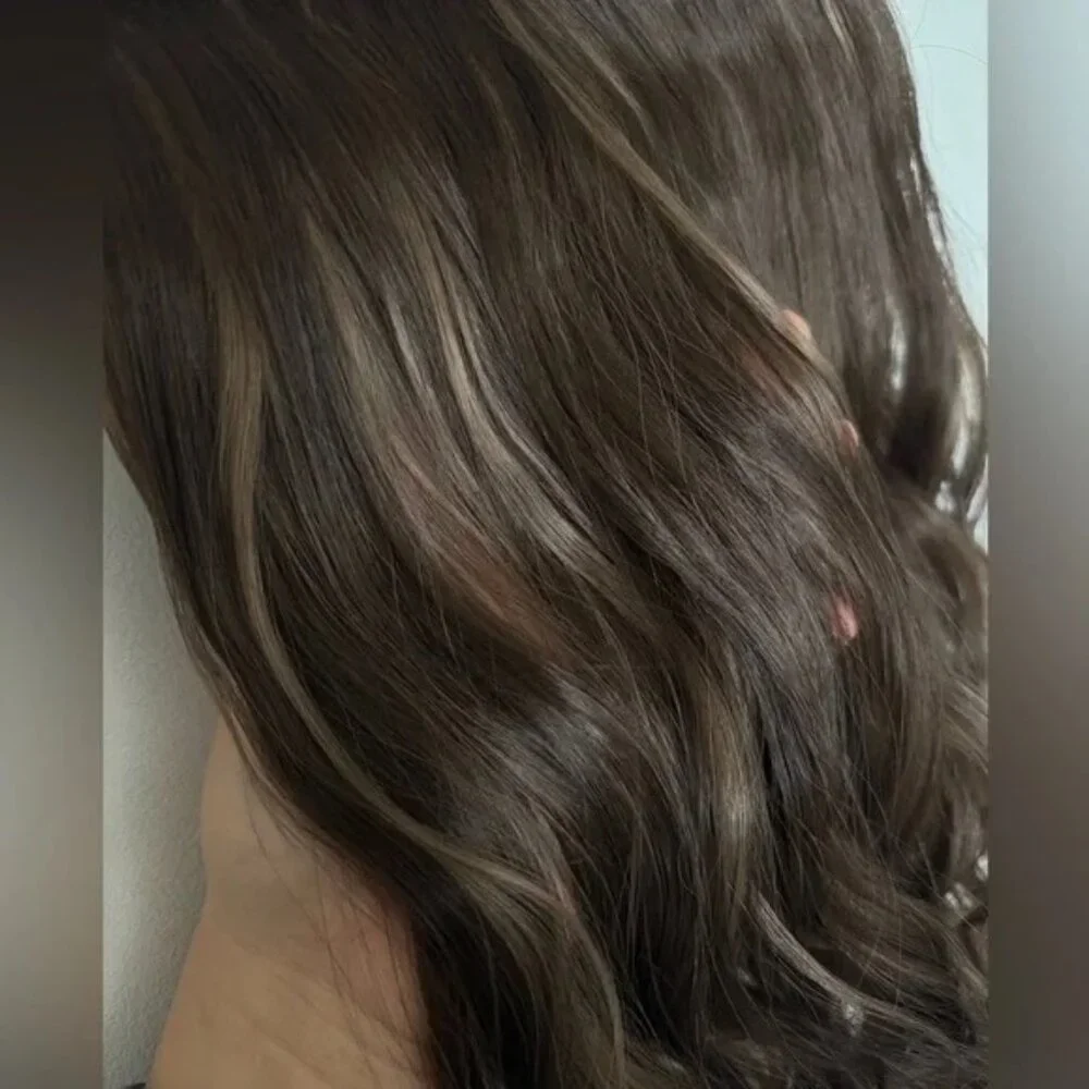 One piece Clip in Wavy Clip in hair extensions - Dark brown with Caramel Blonde